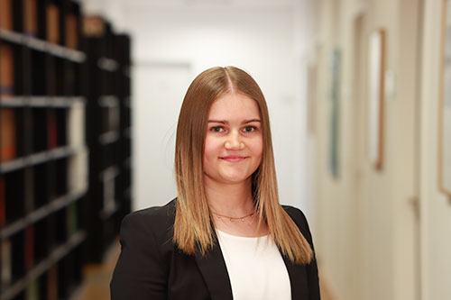 portrait_SelinaBlascheck